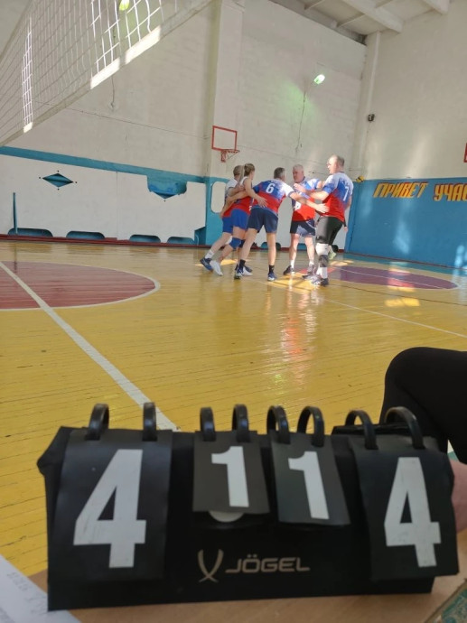 5 тур Первенства Уярского района по волейболу среди ветеранов 1