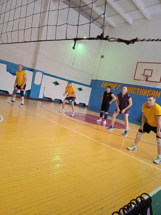 4 тур первенства Уярского района по волейболу, среди смешанных команд 40+ 1