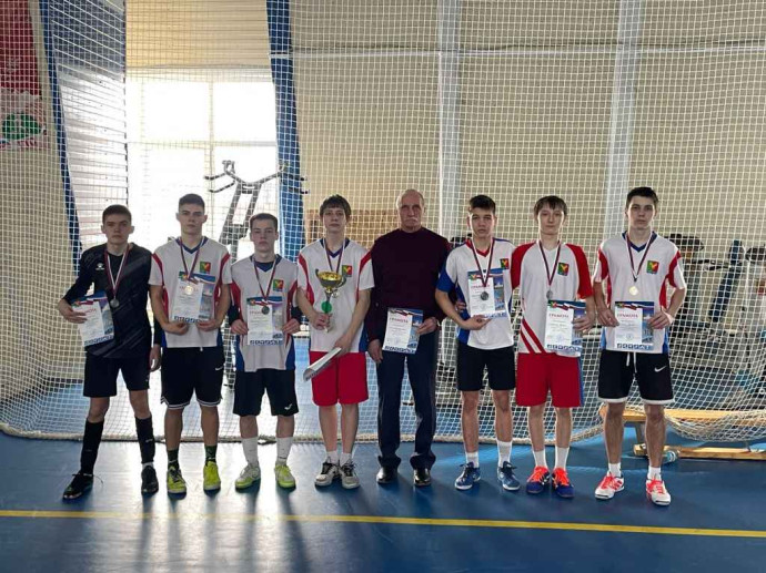 Завершился Чемпионат Уярского района по футзалу среди мужчин 1