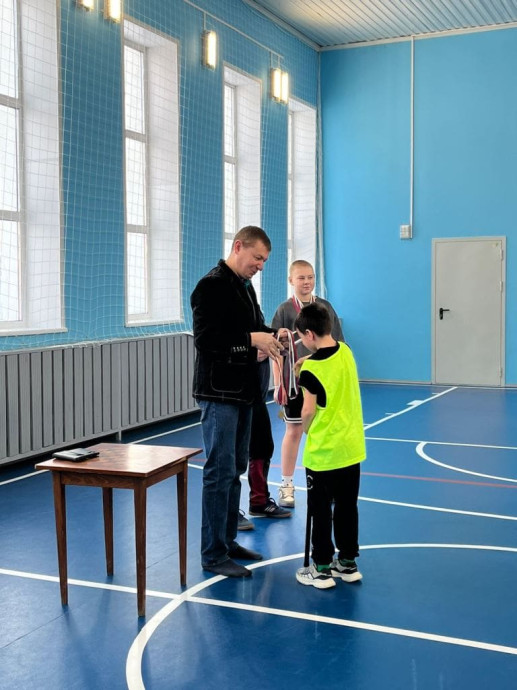 Районные соревнования по флорболу среди смешанных команд. 1