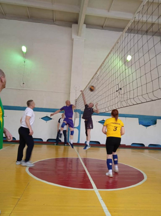 Заключительные игры, первенства Уярского района по волейболу, среди смешанных команд 40+. 7